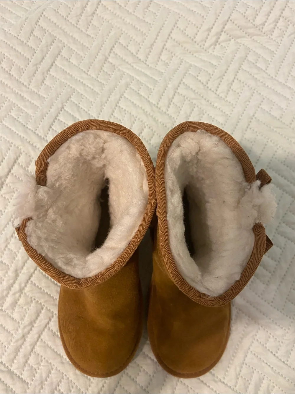 Koolaburra Kids Victoria Short Bow Boots